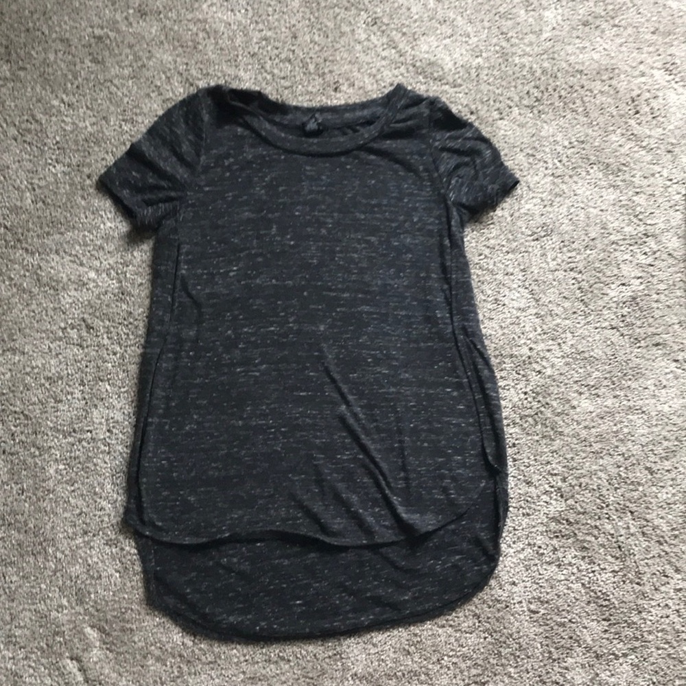 grey t-shirt